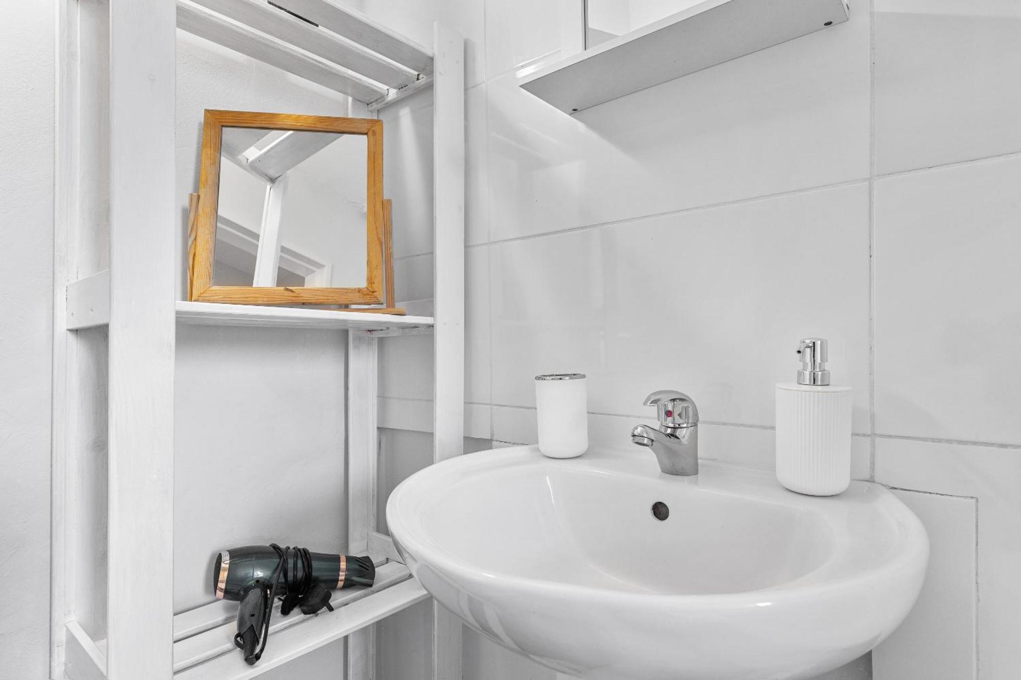 Brixton Fbs Hub, Coziest In Town Apartment London Ngoại thất bức ảnh